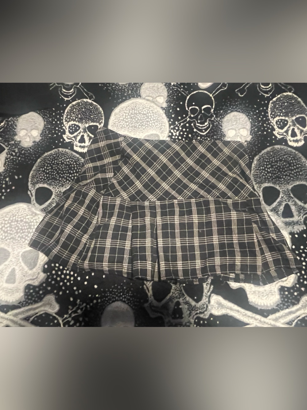 Cute gothic mallgoth emo girl mini skirt